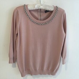 💥💥Lyn pink scoop-neck sweater with faux pearl embellished neckline. Size W med